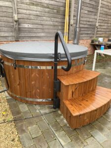 Deluxe hottub handrail