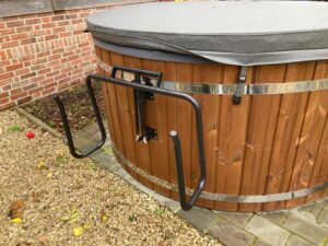 Deluxe hottub cover lifter